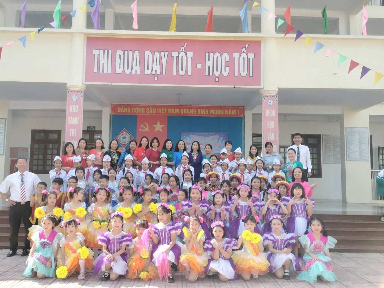 CHÀO MỪNG 41 NĂM NGÀY NHÀ GIÁO VIỆT NAM